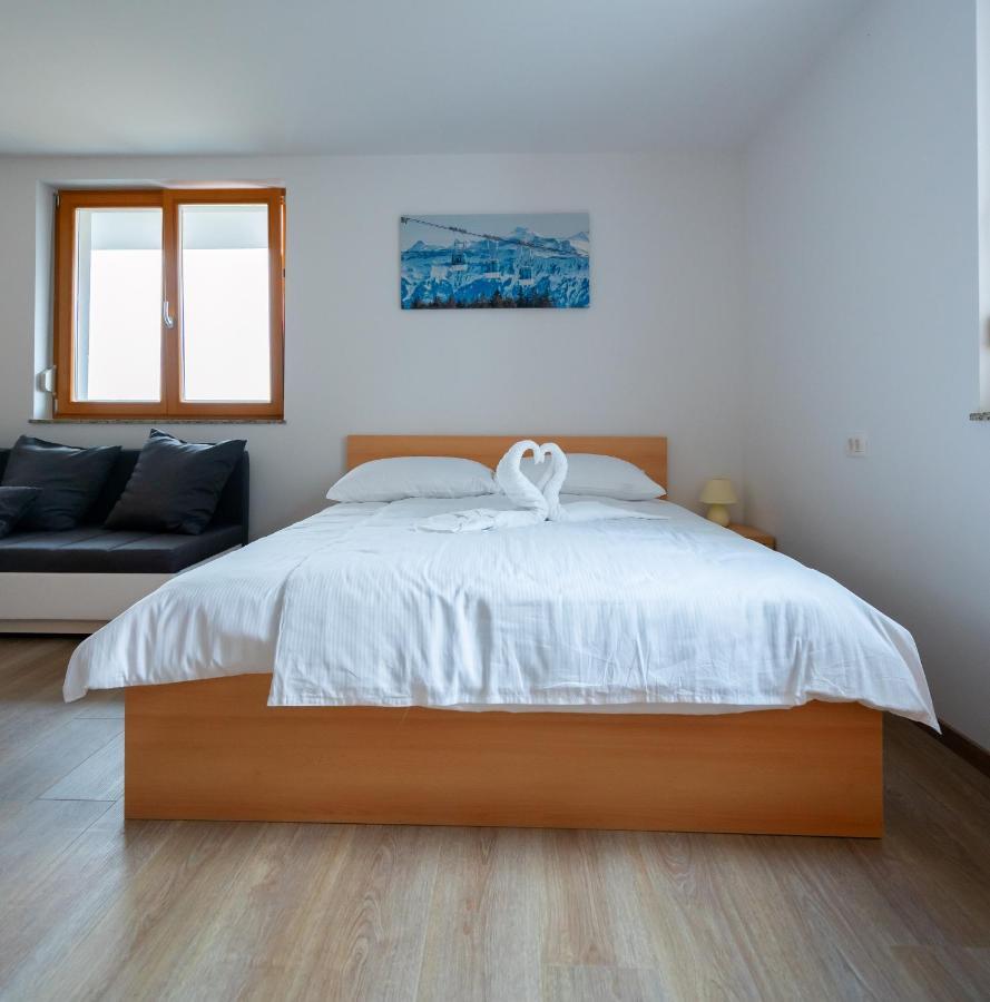 Pjagodic Apartments & Wellness Cerklje na Gorenjskem Exteriör bild