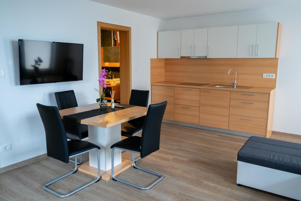 Pjagodic Apartments & Wellness Cerklje na Gorenjskem Exteriör bild