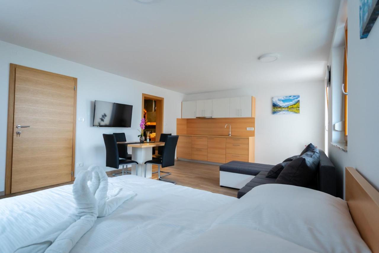 Pjagodic Apartments & Wellness Cerklje na Gorenjskem Exteriör bild